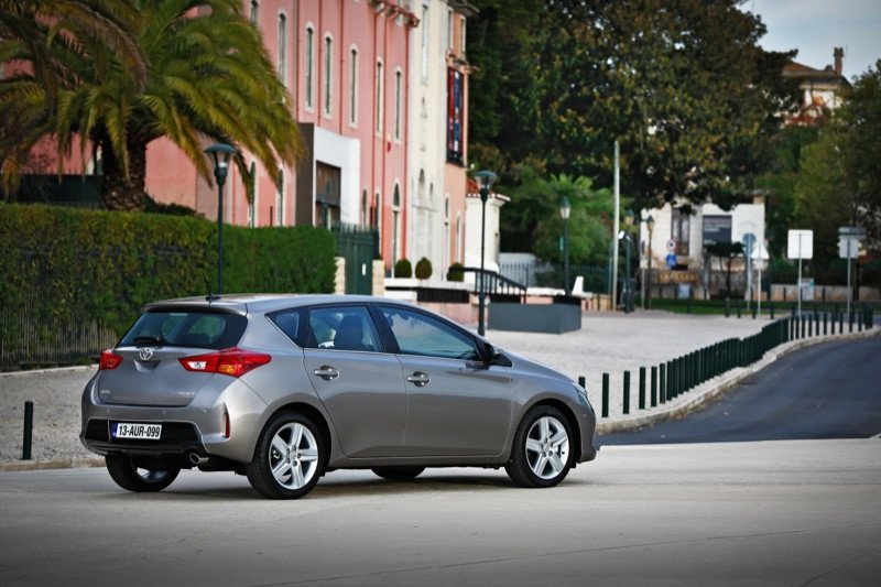 Prueba: nuevo Toyota Auris, más dinámico y atractivo