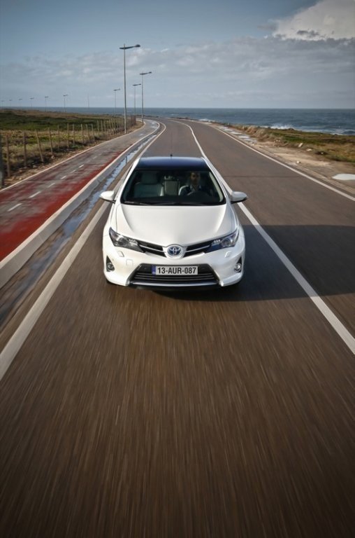 Prueba: nuevo Toyota Auris, más dinámico y atractivo
