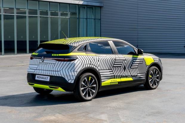 Renault lanzará 10 coches eléctricos hasta 2025 y tendrá dos fábricas de baterías