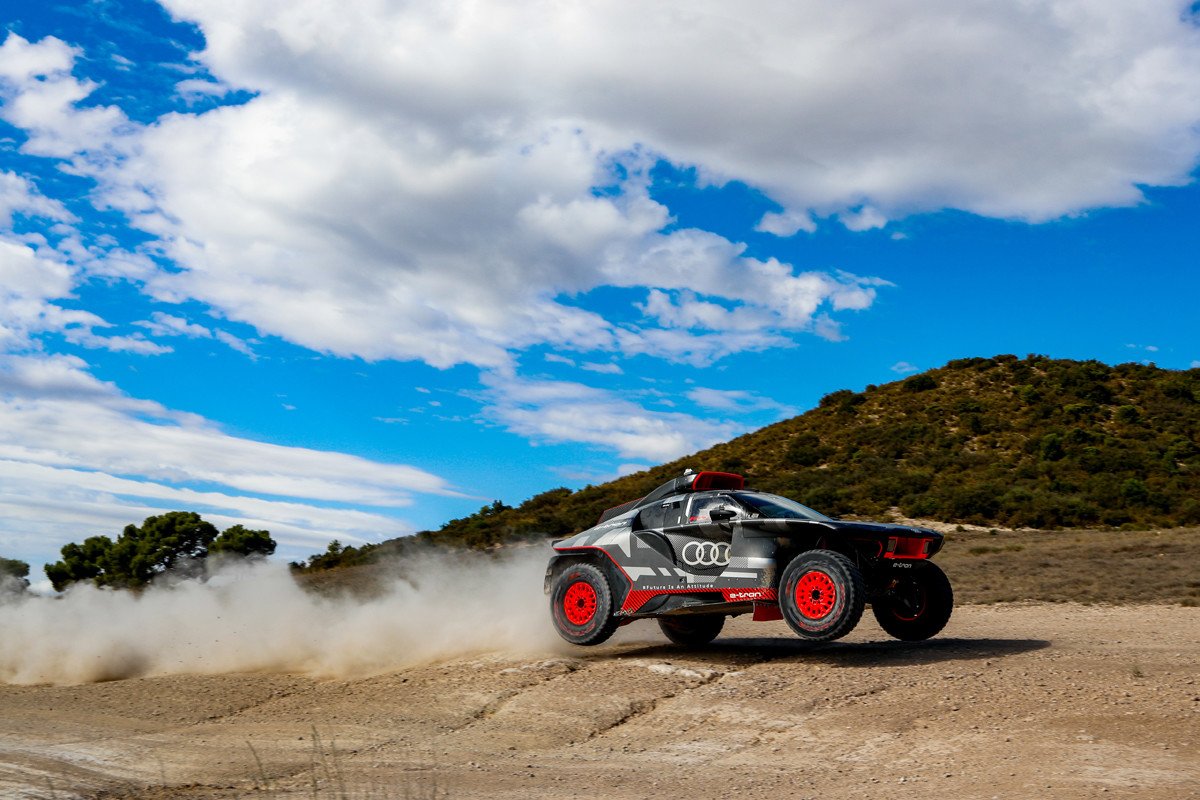 Carlos Sainz presenta el Audi RS Q e-tron en España