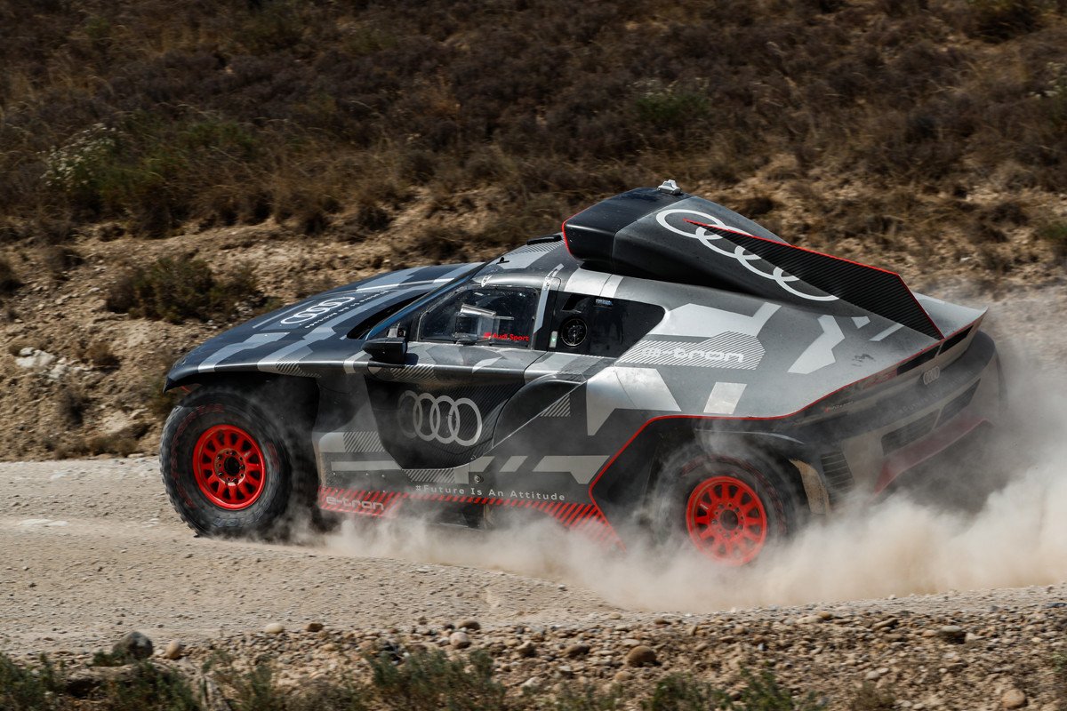 Carlos Sainz presenta el Audi RS Q e-tron en España