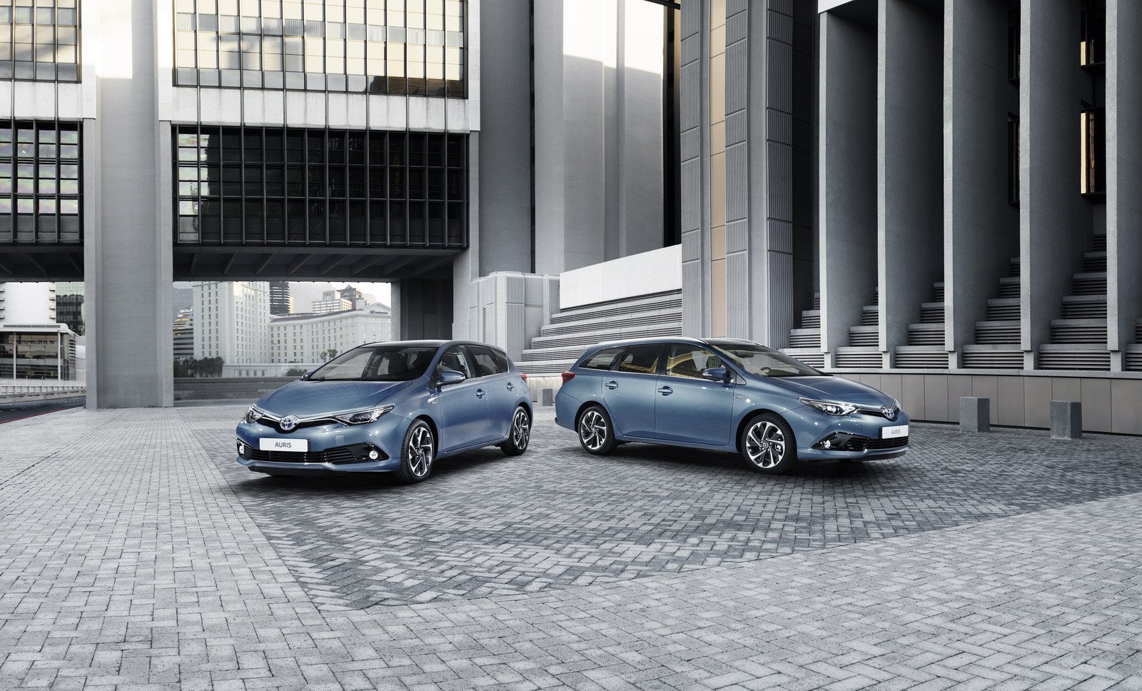 Nuevo Toyota Auris 2015: más eficiente y más equipado
