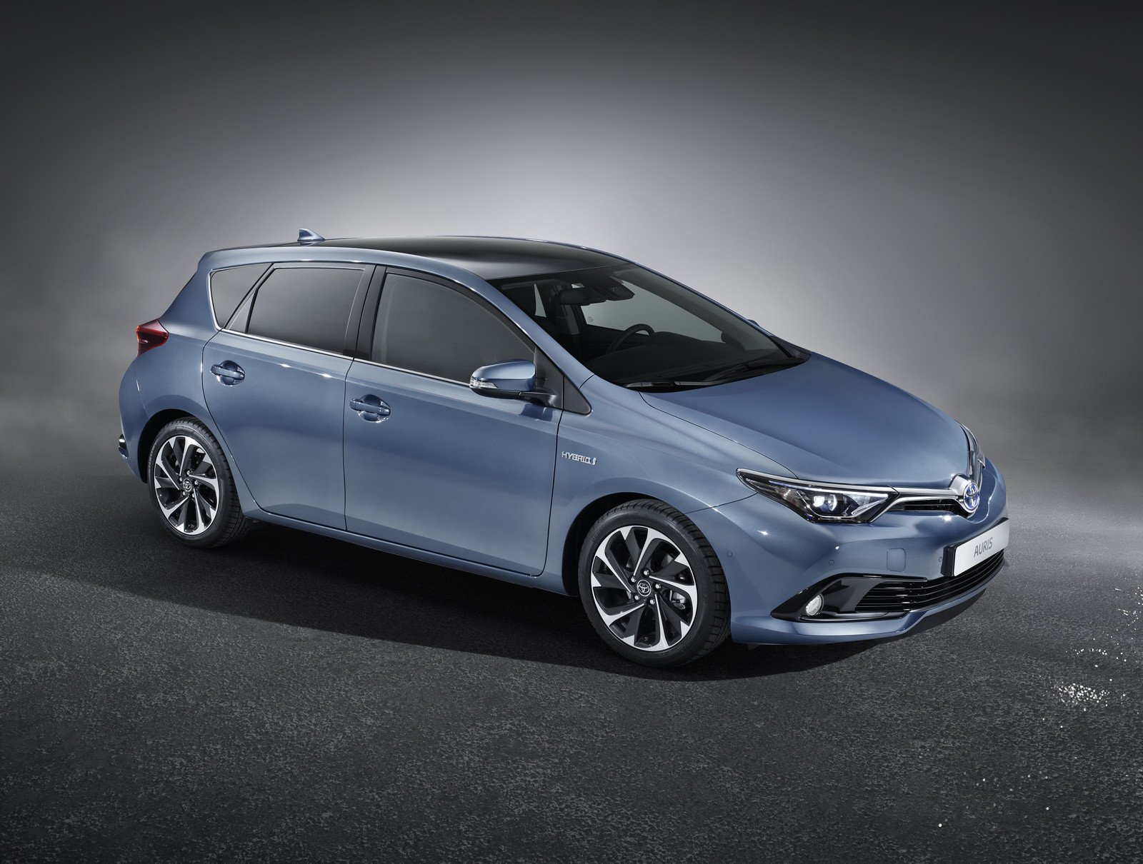 Nuevo Toyota Auris 2015: más eficiente y más equipado