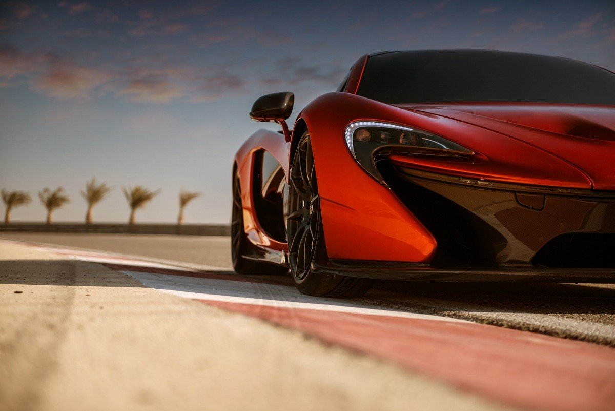 McLaren P1: 916 CV y 900 Nm de par tienen la culpa