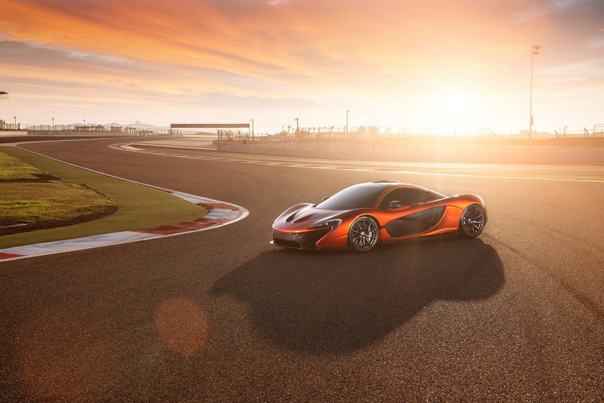 McLaren P1: 916 CV y 900 Nm de par tienen la culpa