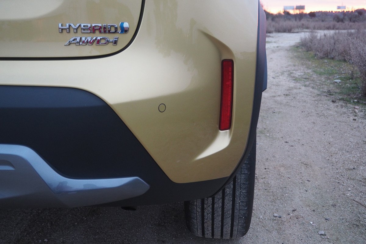 Prueba y opinión del Toyota Yaris Cross: medidas, maletero y 4x4