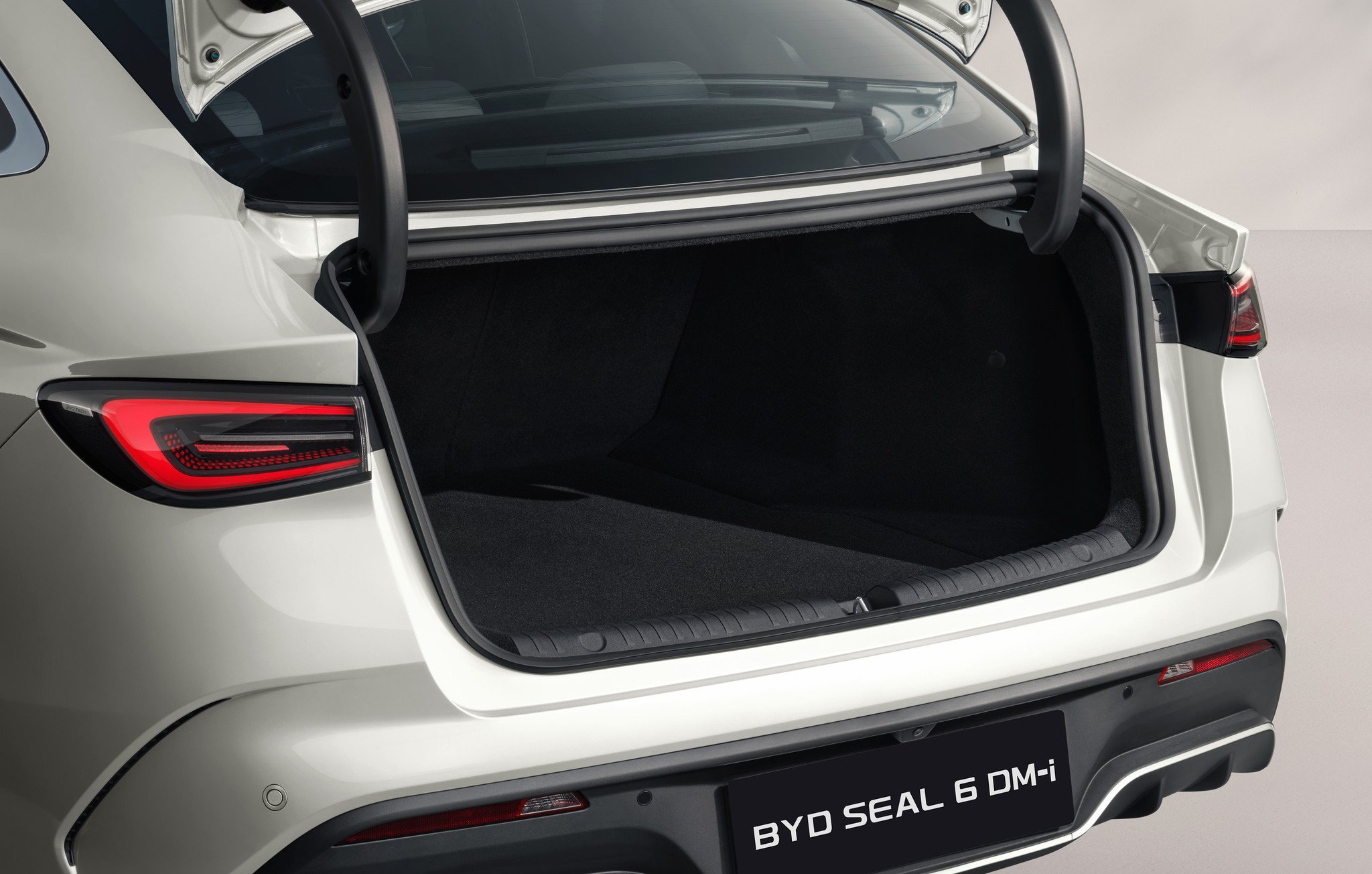 BYD Seal 6 DM-I
