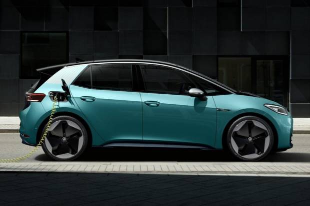 Plan MOVES 2020: hasta 6.500 euros para comprar eléctricos e híbridos enchufables