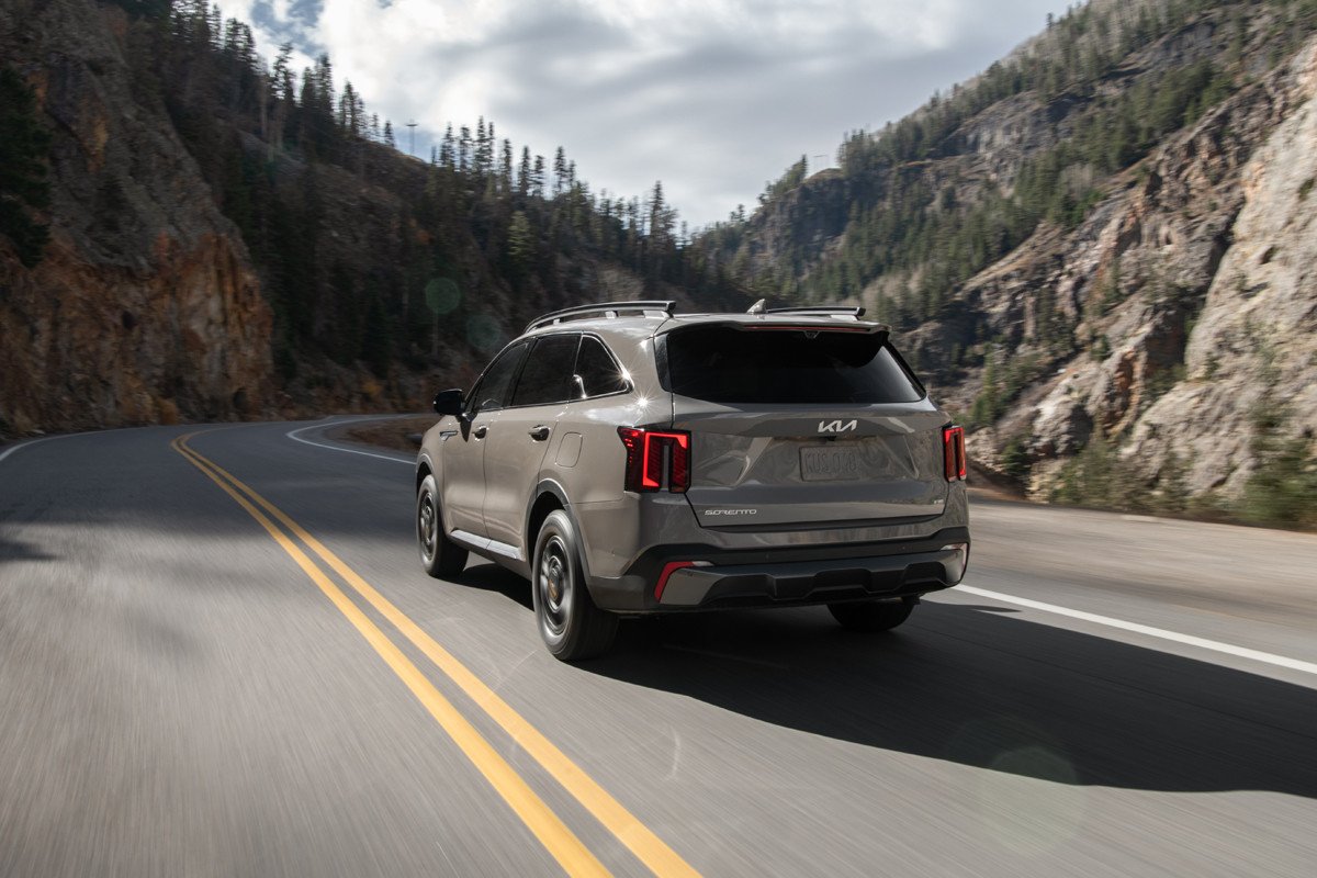 El Kia Sorento se renueva este año y ya tenemos sus primeras fotografías