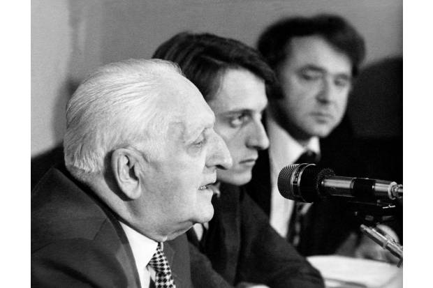Enzo Ferrari: 25 años de legado y 1000 puntos para Alonso