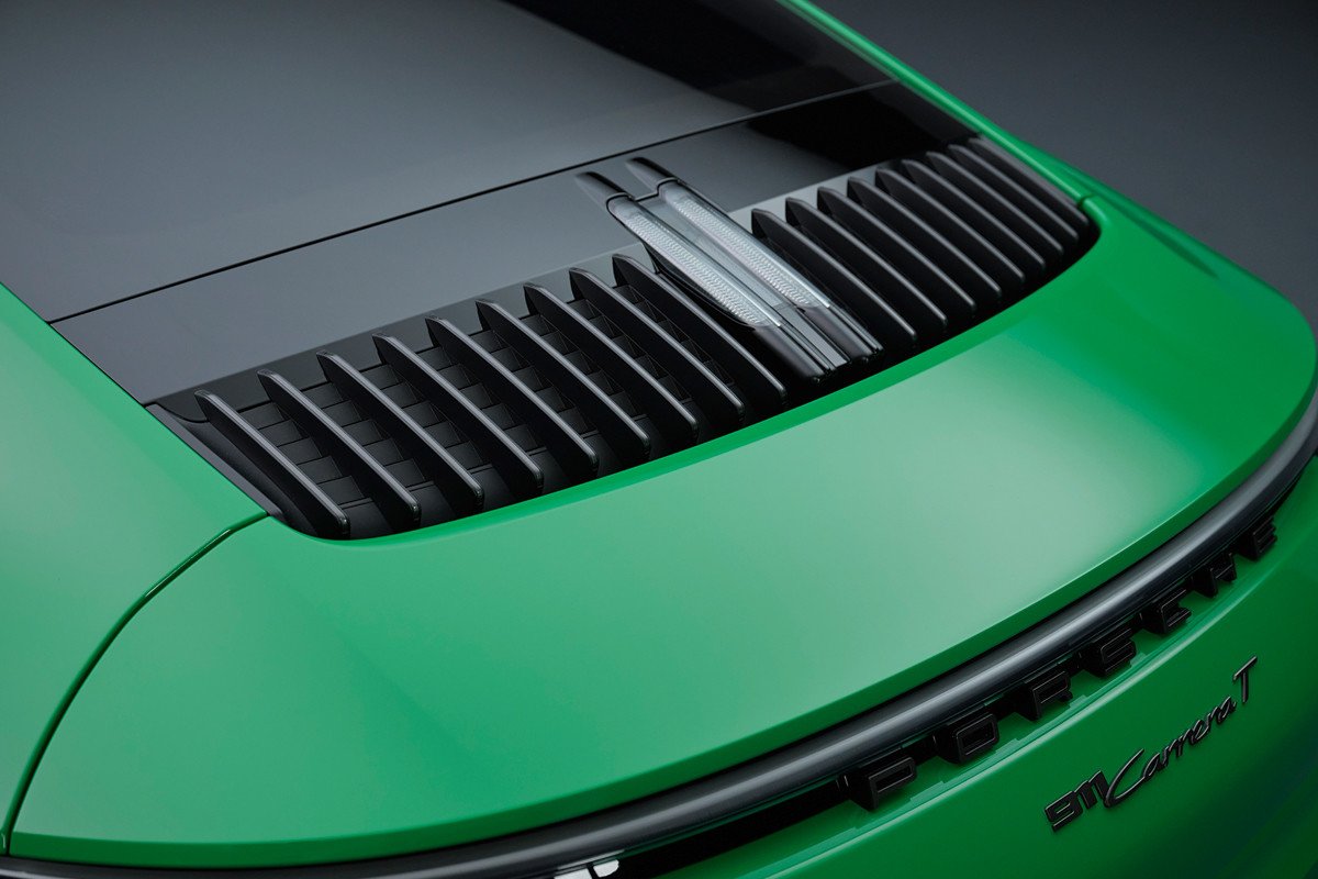 Porsche 911 Carrera T: deportividad y ligereza con el motor de acceso
