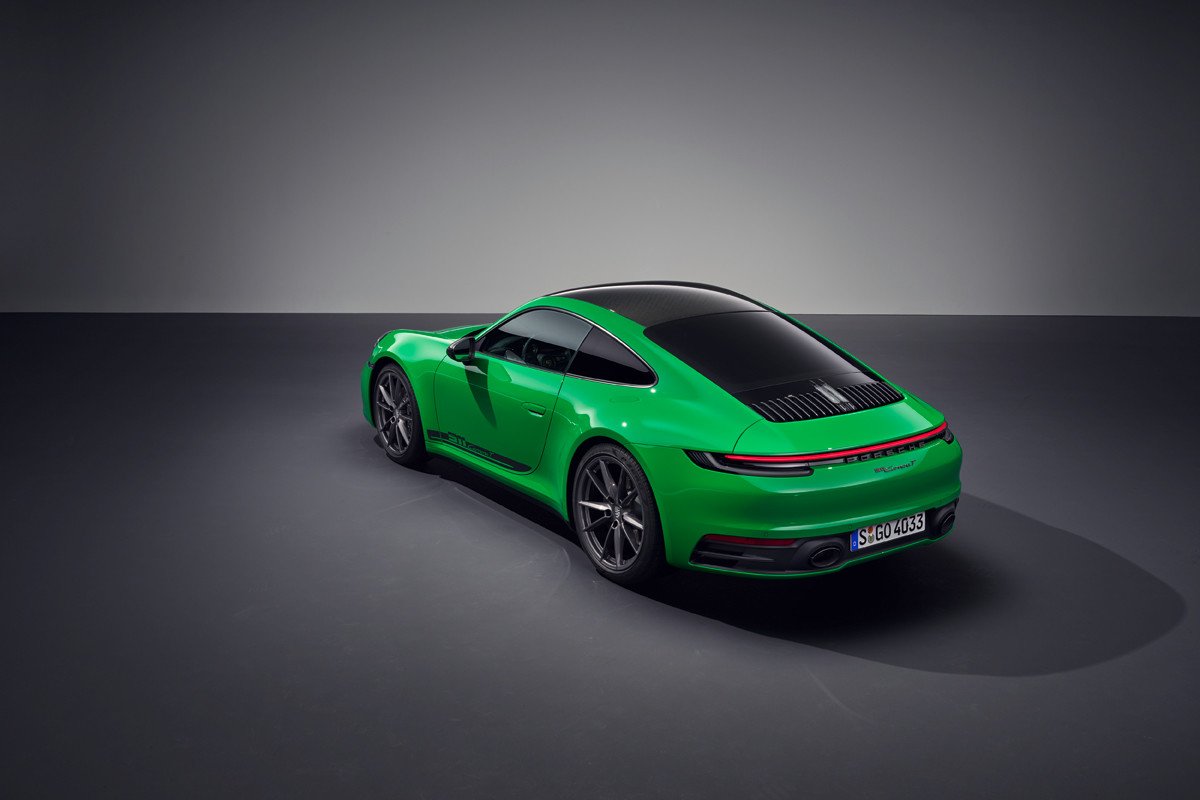 Porsche 911 Carrera T: deportividad y ligereza con el motor de acceso