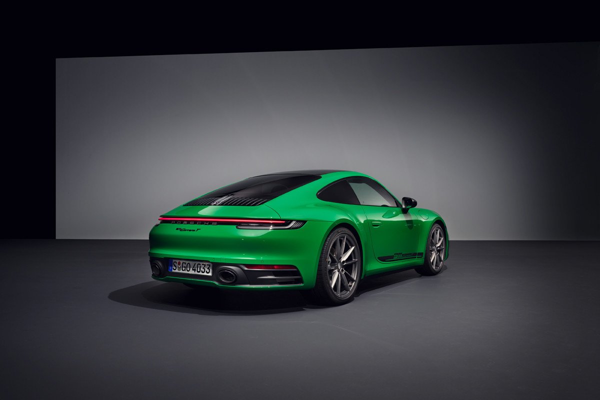 Porsche 911 Carrera T: deportividad y ligereza con el motor de acceso