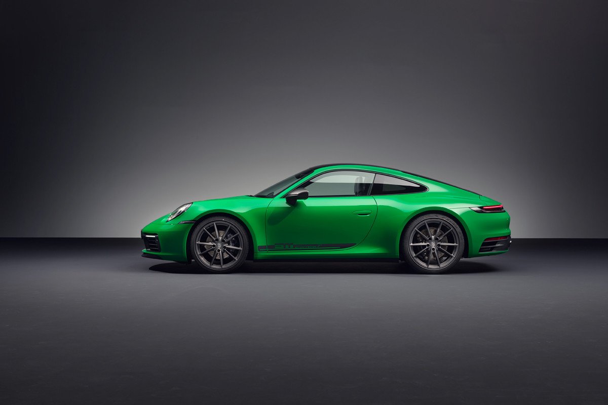 Porsche 911 Carrera T: deportividad y ligereza con el motor de acceso
