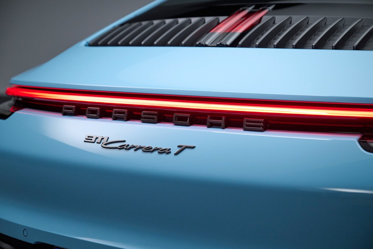 Porsche 911 Carrera T: deportividad y ligereza con el motor de acceso