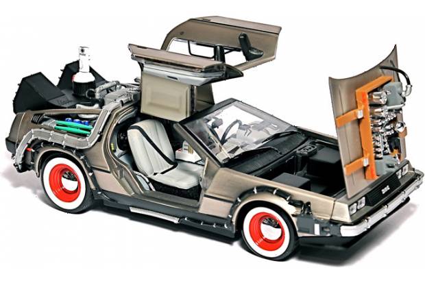 AutoFriki: Delorean DMC convertido en disco duro