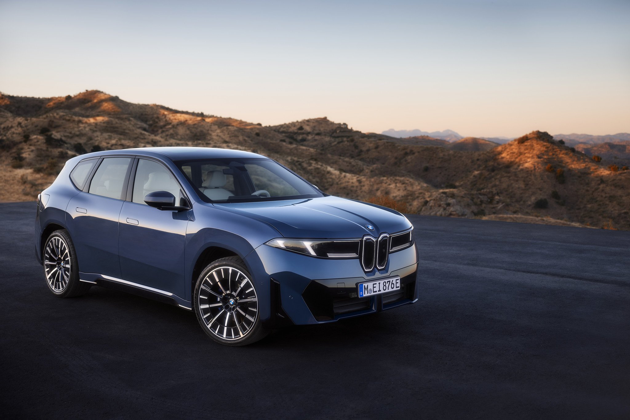 BMW iX3 2026