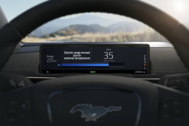 Autonomía Inteligente del Ford Mustang Mach-E: precisión gracias a la nube