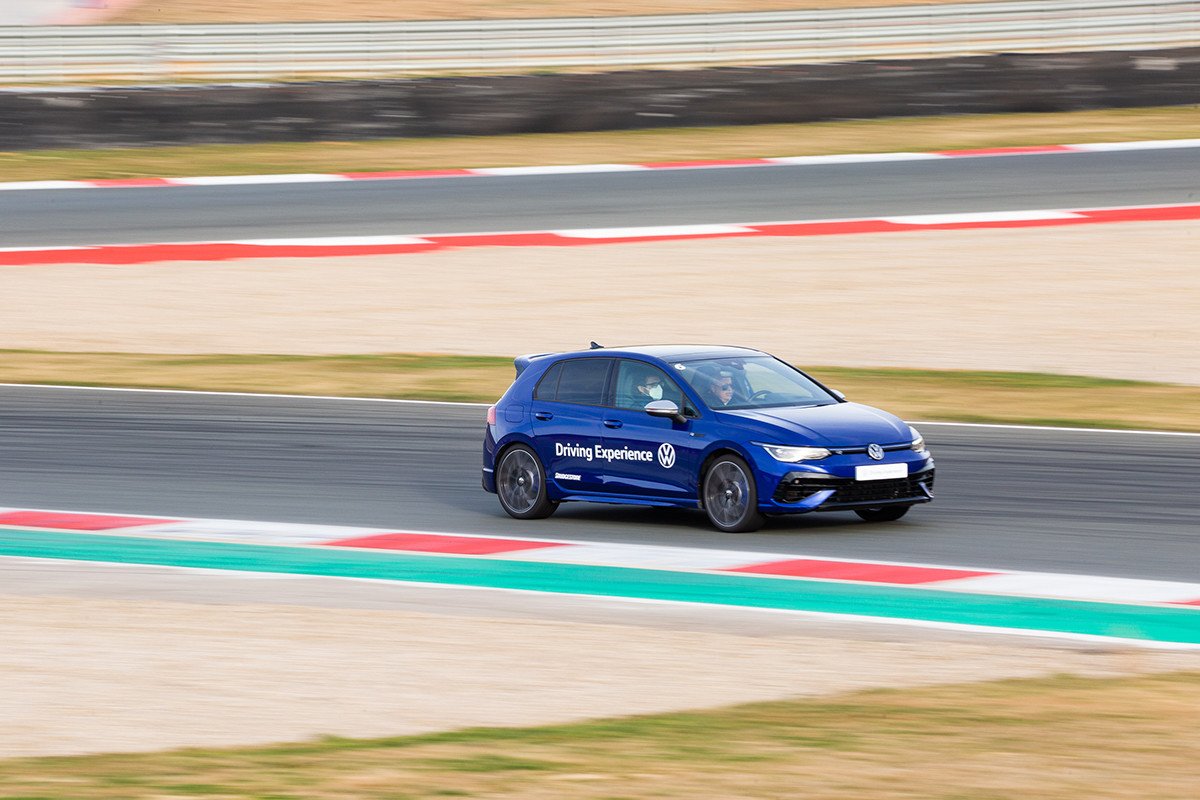 Volkswagen Driving Experience -  Auto10