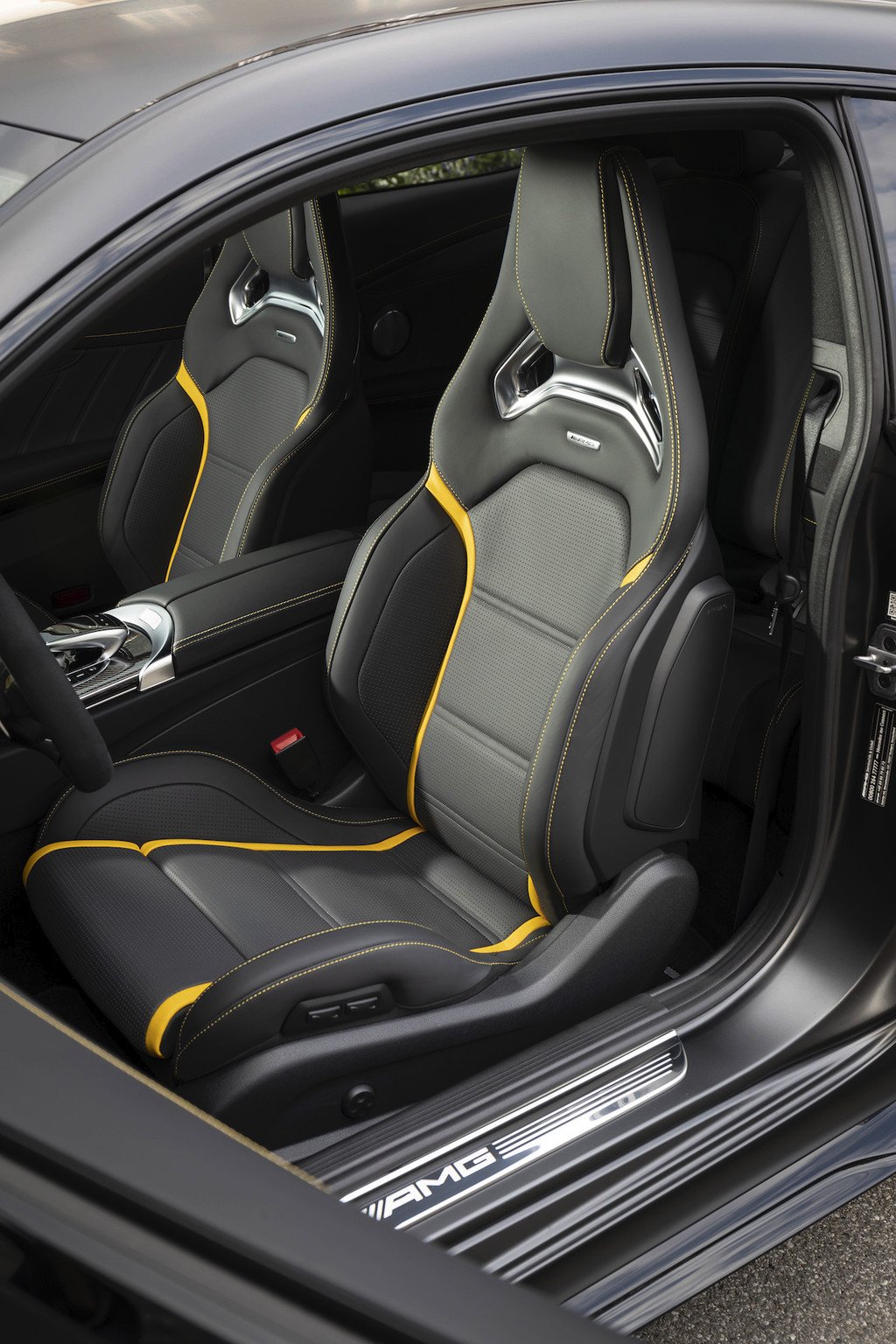 Gama Mercedes-AMG C 63, mejoras de chasis y cambio