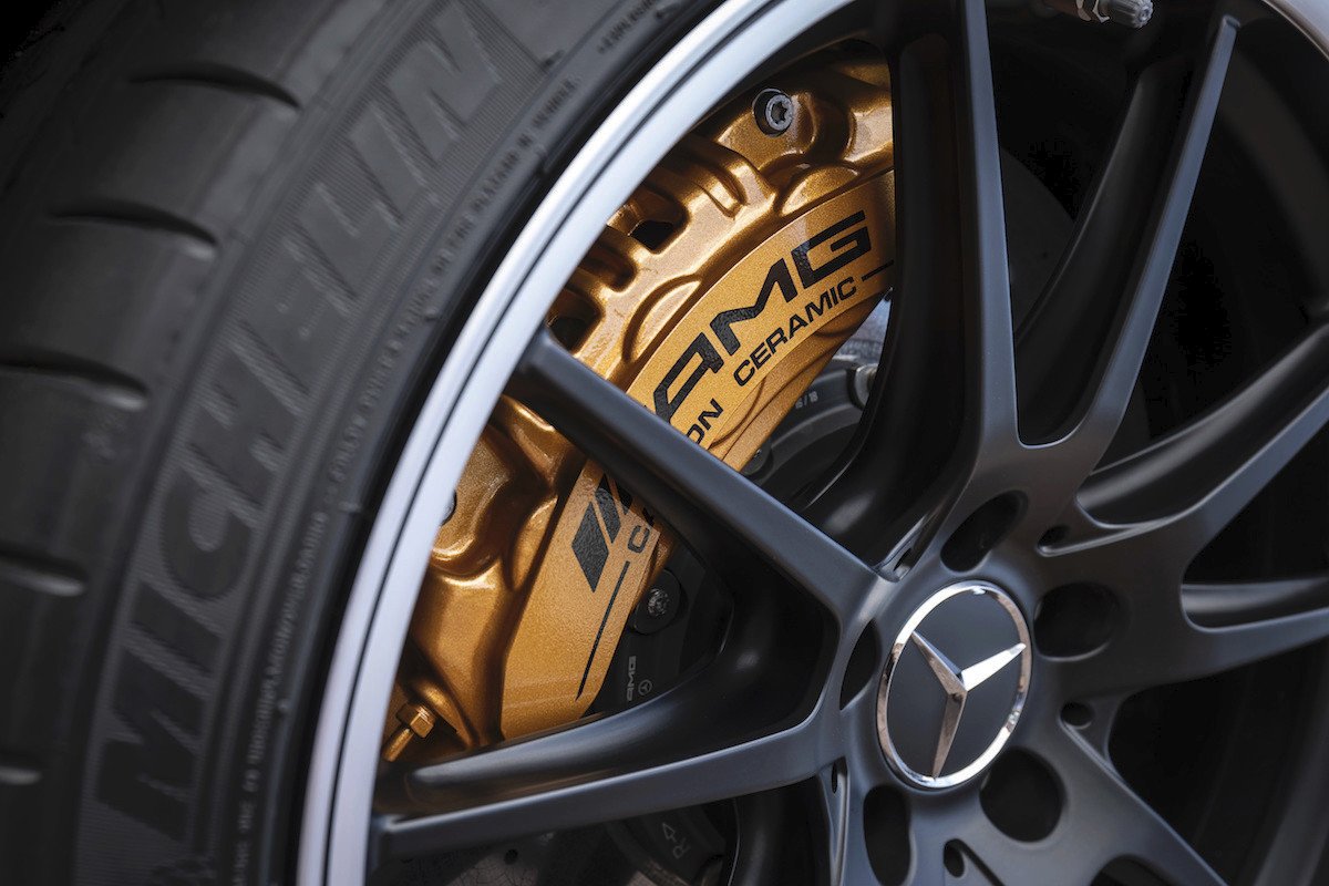 Gama Mercedes-AMG C 63, mejoras de chasis y cambio