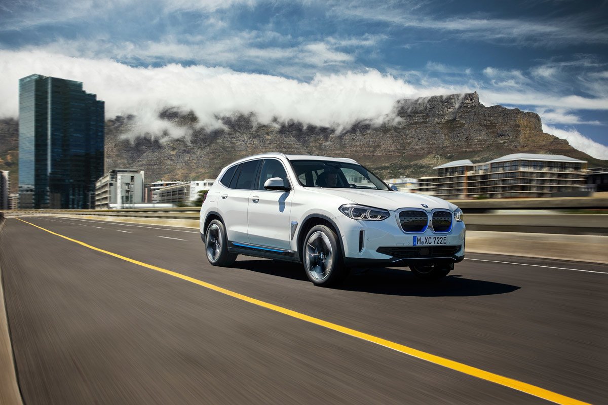 BMW iX3: el SUV eléctrico que suena como uno de gasolina