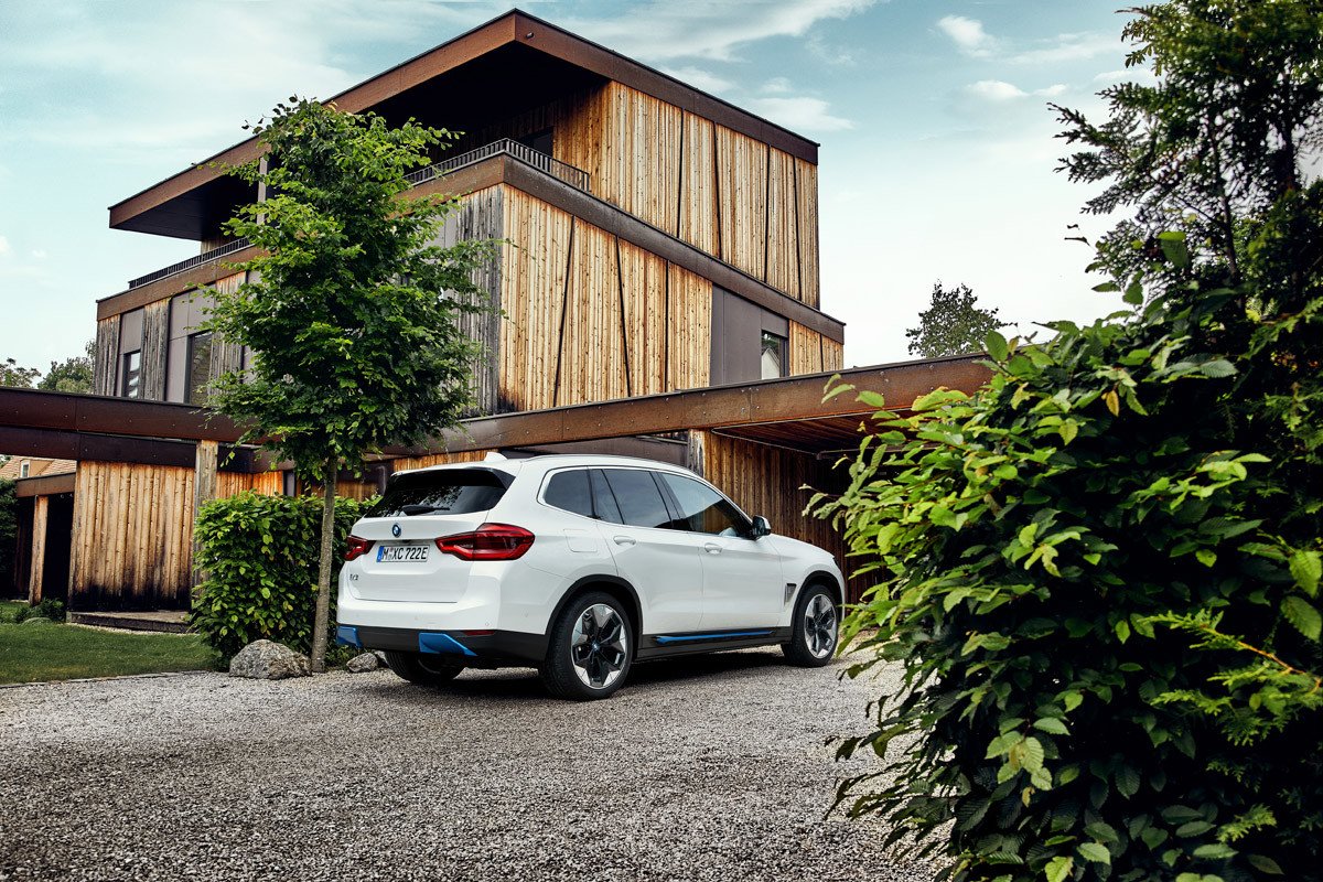 BMW iX3: el SUV eléctrico que suena como uno de gasolina