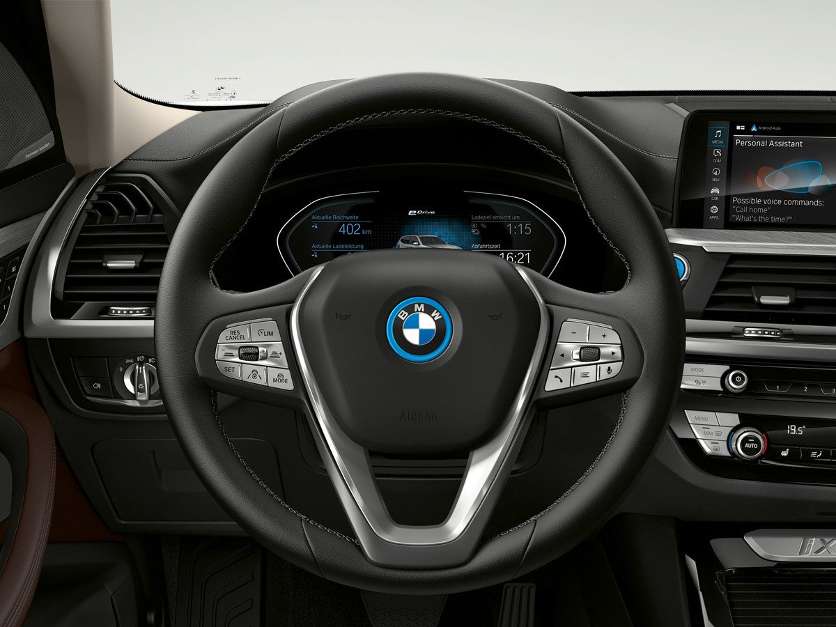 BMW iX3: el SUV eléctrico que suena como uno de gasolina