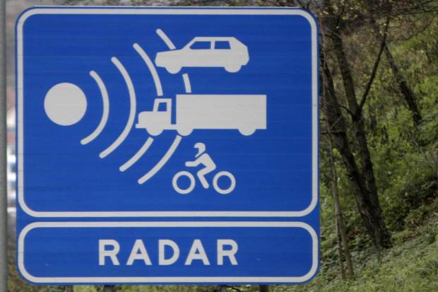 ¿A qué velocidad multan los radares?