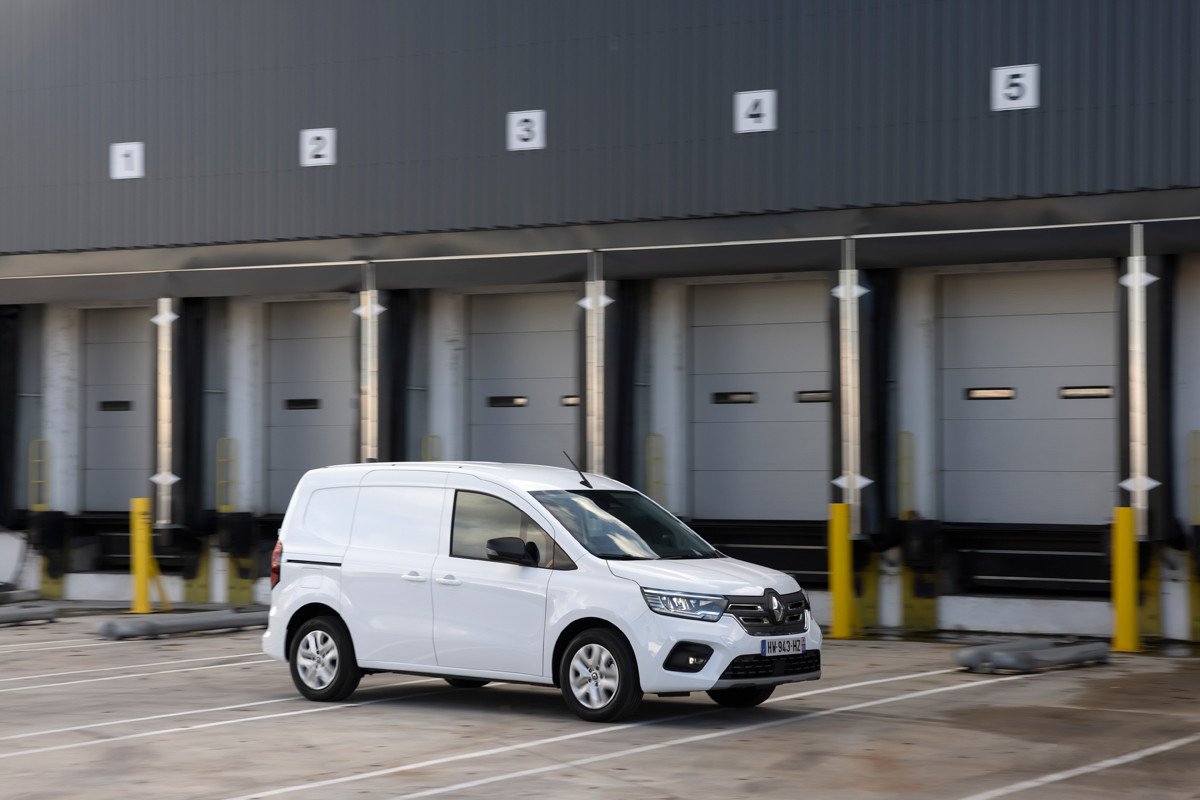 Nuevo Renault Kangoo Furgón E-Tech eléctrico: ya a la venta con una autonomía de 300 km
