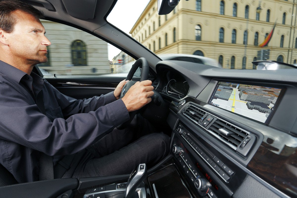 Audi connect frente a BMW ConnectedDrive: un mundo de servicios en red