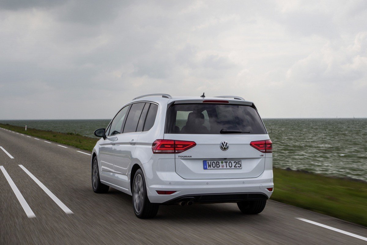 Nuevo Volkswagen Touran 2016: gama y precios del Golf de 7 plazas