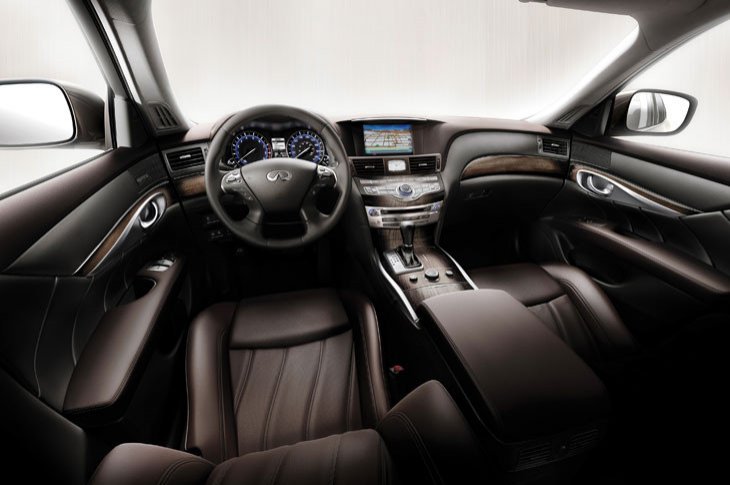 Infiniti M, alternativa a las berlinas de lujo alemanas.