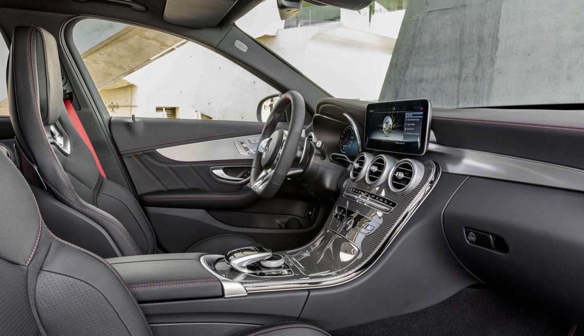 Mercedes-AMG actualiza también el C 43 con más potencia