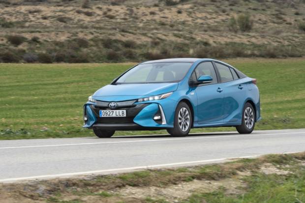 Nuevo Toyota Prius Plug-In: el híbrido enchufable con placas solares