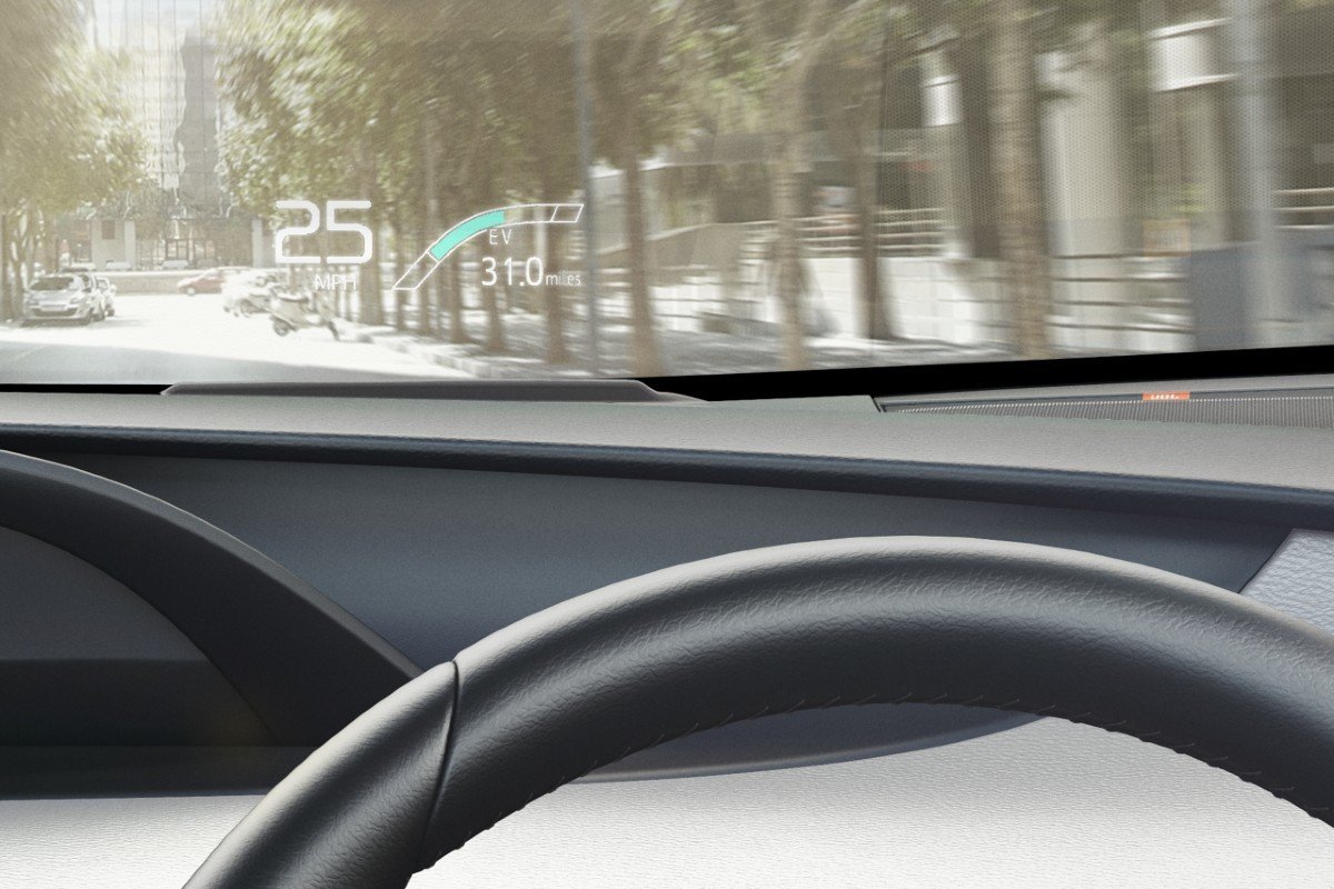 Nuevo Toyota Prius Plug-In: el híbrido enchufable con placas solares