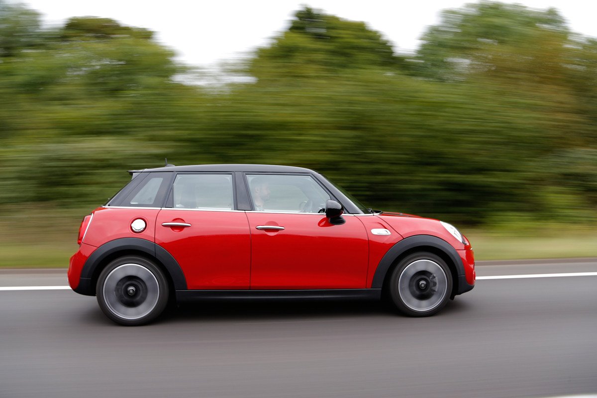 El Mini de 5 puertas saldrá a la venta desde 21.450 euros