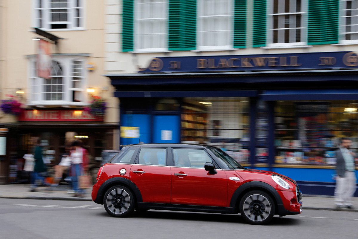 El Mini de 5 puertas saldrá a la venta desde 21.450 euros