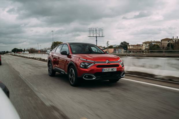 Prueba Citroën C4 X: conduciendo la berlina “made in Spain”