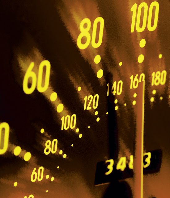 Límite de velocidad: Por fin llega la velocidad variable en autopistas