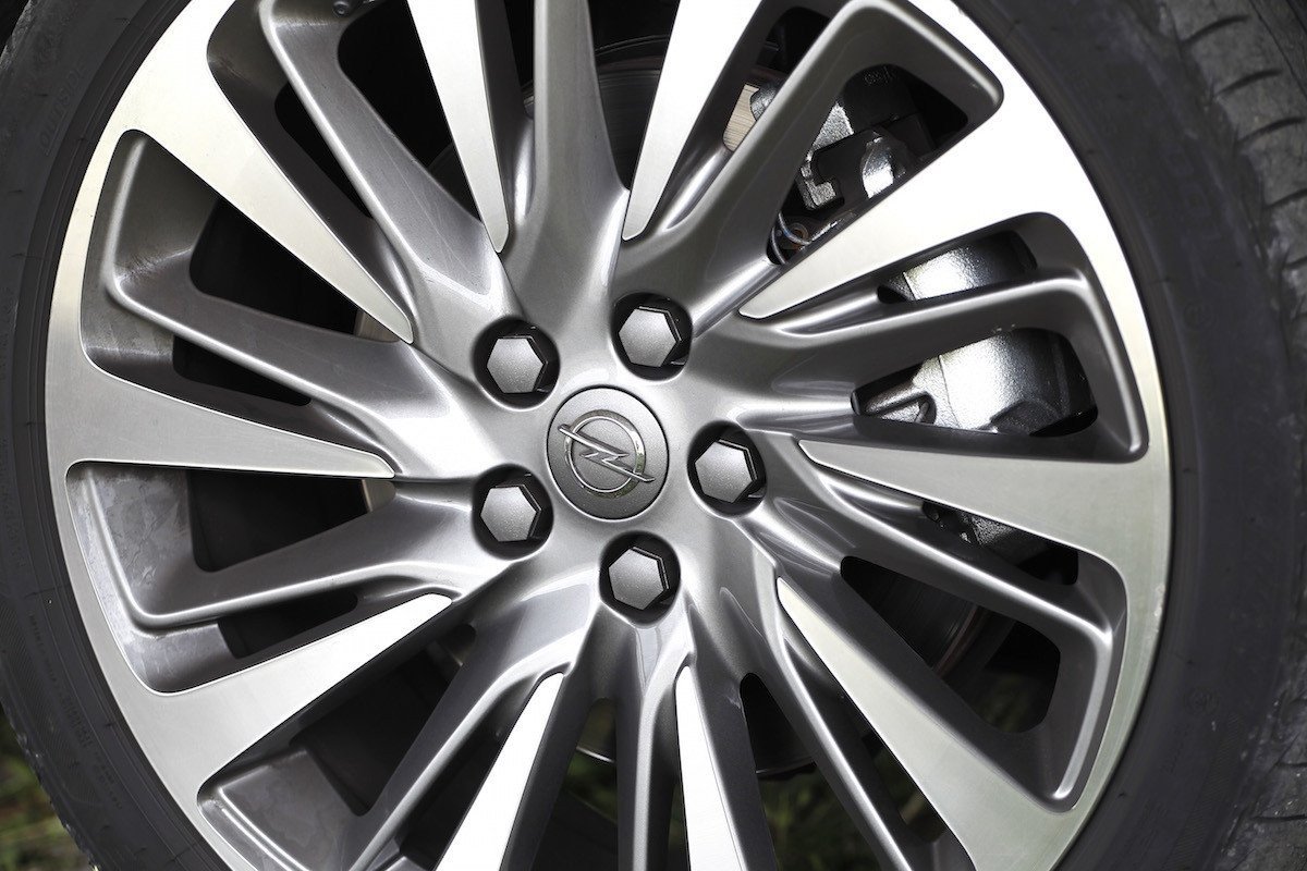 Prueba: nuevo Opel Astra vs Volkswagen Golf 7
