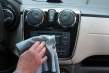 Así debes limpiar el salpicadero de tu coche