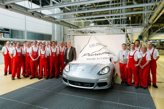 El Porsche Panamera 100.000 sale de la fábrica