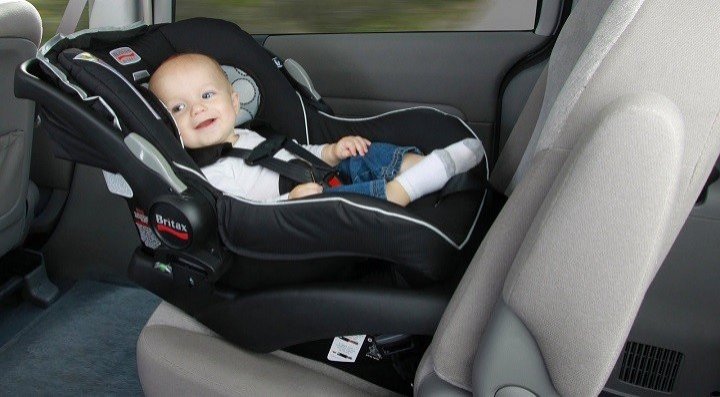 Día Universal del niño: Especial niños seguros en el coche