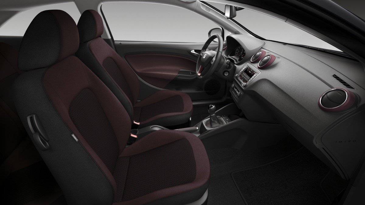 Seat presenta el nuevo Seat Ibiza 2015 en el Salón de Barcelona
