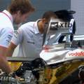 Vídeo: A Lewis Hamilton y Jenson Button les toca montar su F1