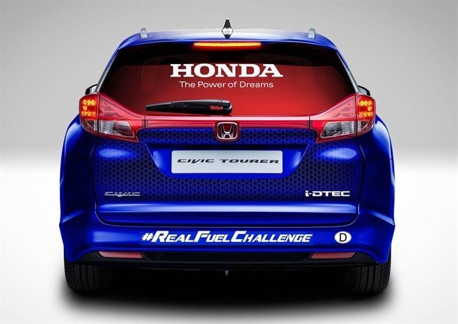 Honda bate el Récord Guinness de consumo: 2.8 l/100 km recorriendo 24 países