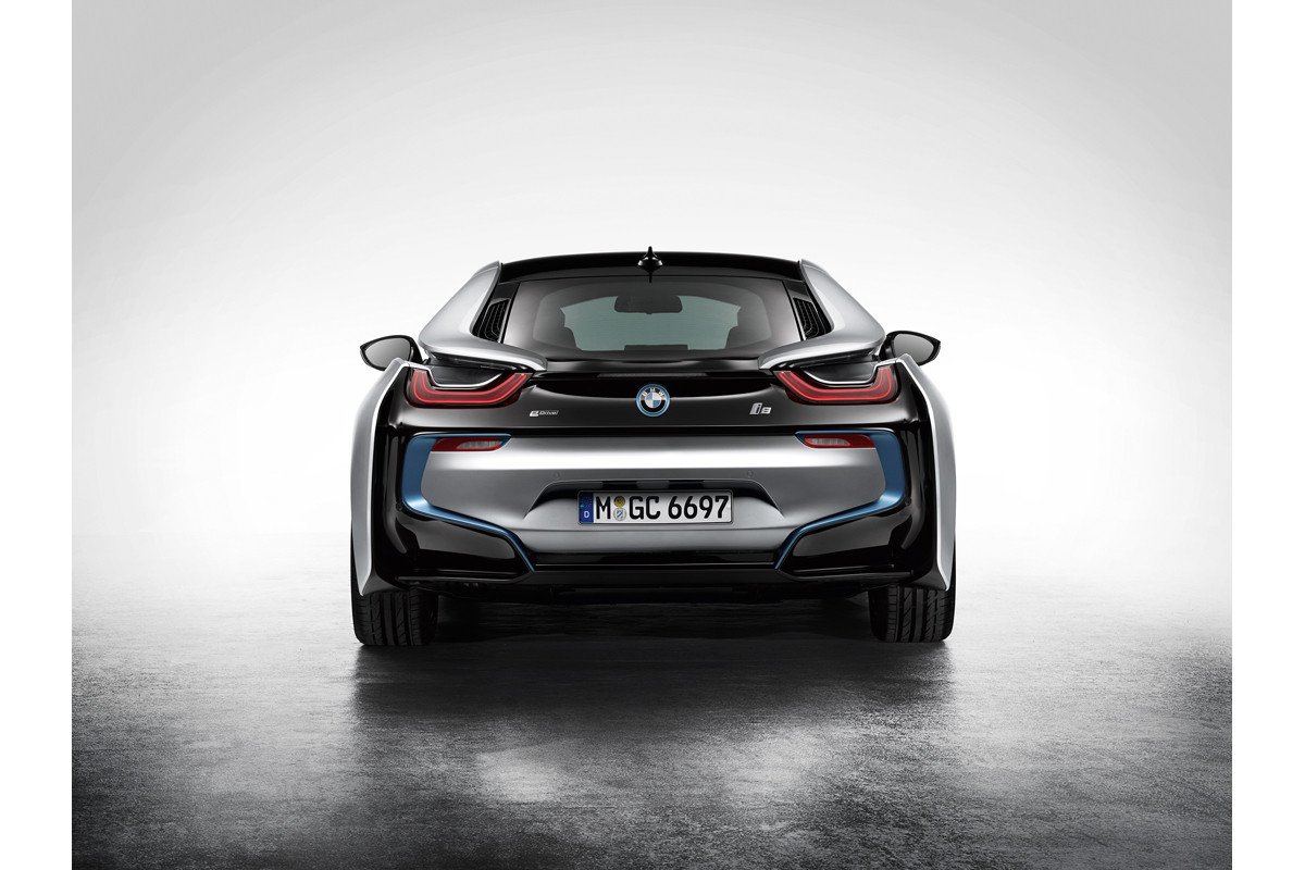 BMW i8, el deportivo híbrido enchufable de BMW ahora al descubierto