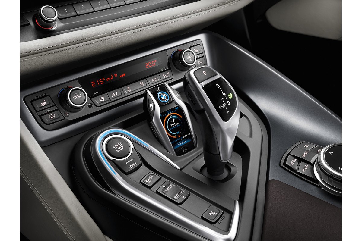 BMW i8, el deportivo híbrido enchufable de BMW ahora al descubierto