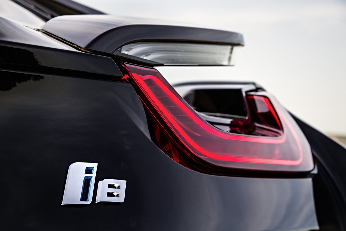 BMW i8, el deportivo híbrido enchufable de BMW ahora al descubierto